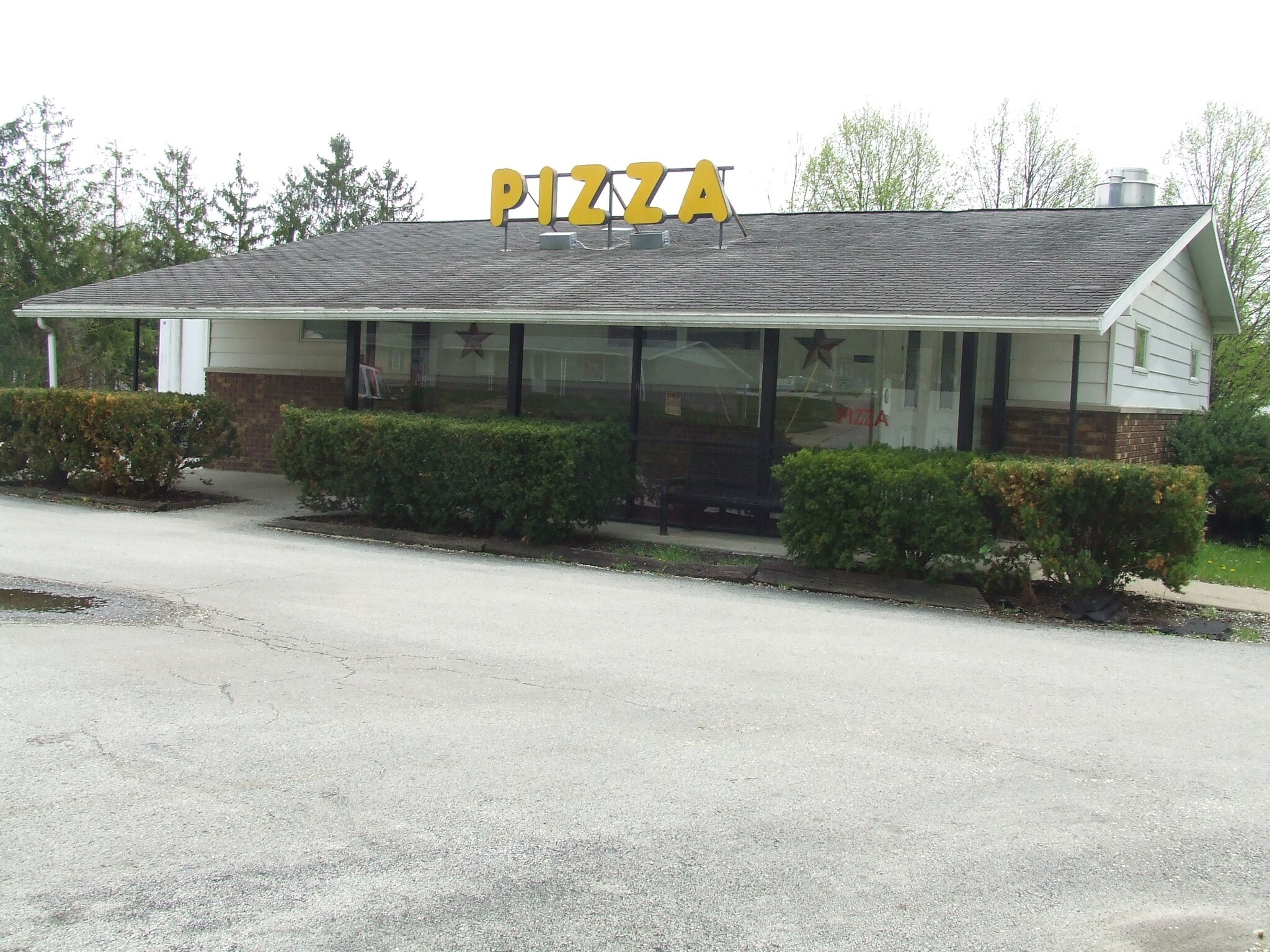 170 N High St, Roanoke, IN for sale Primary Photo- Image 1 of 1