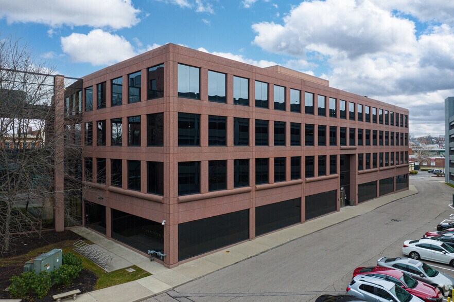 4650 Montgomery Rd, Norwood, OH 45212