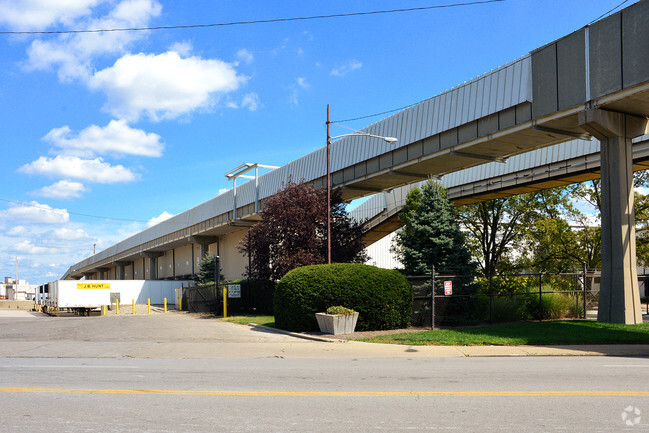 More details for 5380 Vine St, Cincinnati, OH - Industrial for Lease