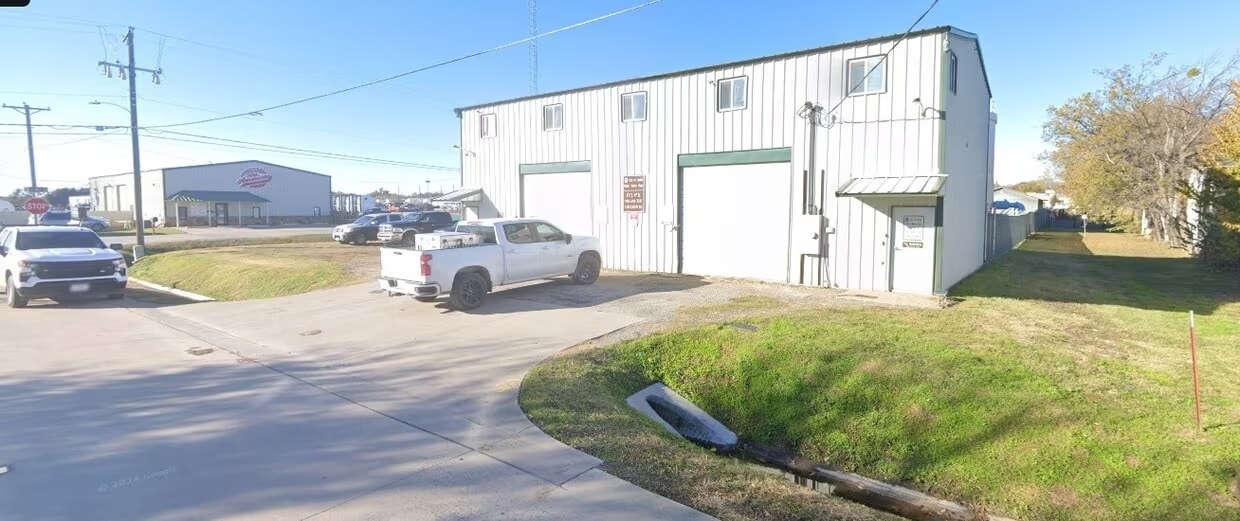 217 E 4th St, Justin, TX for sale Building Photo- Image 1 of 3