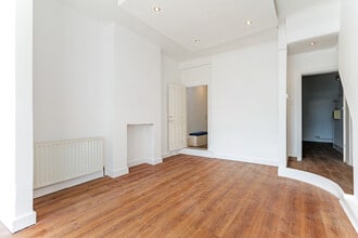 193 Replingham Road, London for lease Interior Photo- Image 2 of 5