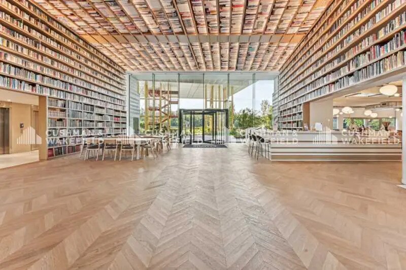 Office in Boulogne-Billancourt for lease - Building Photo - Image 2 of 12