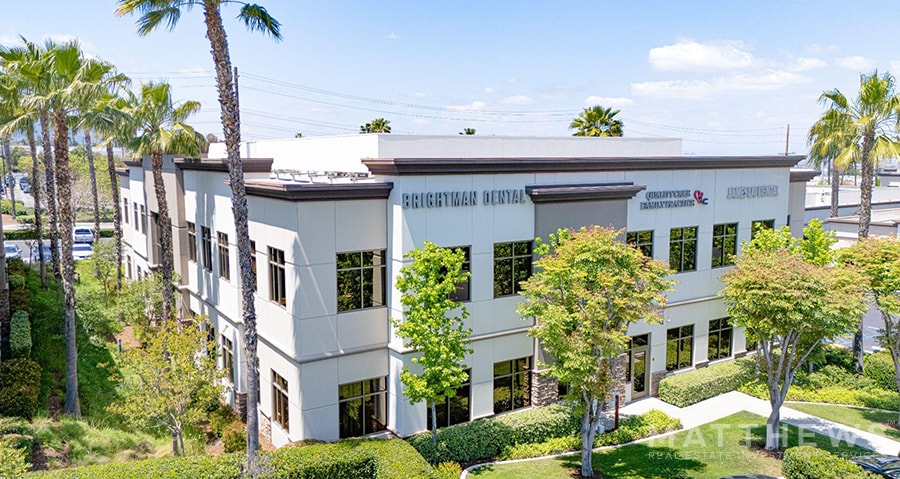 2083 Compton Ave, Corona, CA for sale - Primary Photo - Image 1 of 14