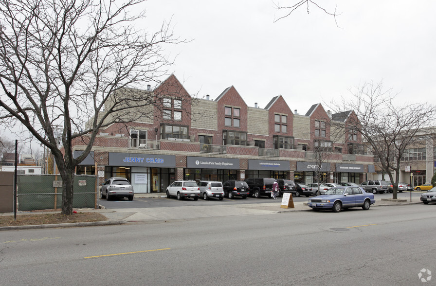 1301 W Diversey Pky, Chicago, IL for lease - Building Photo - Image 2 of 4