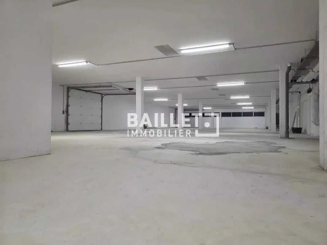 Industrial in Antibes for sale Interior Photo- Image 1 of 15