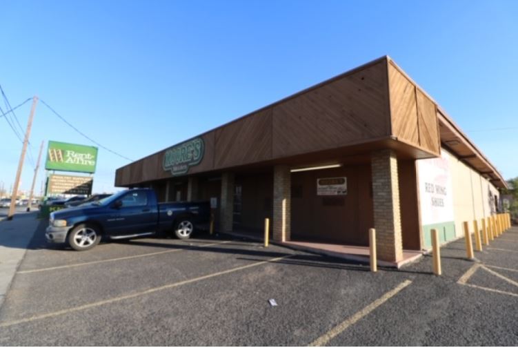 1901 Guadalupe St, Laredo, TX 78043