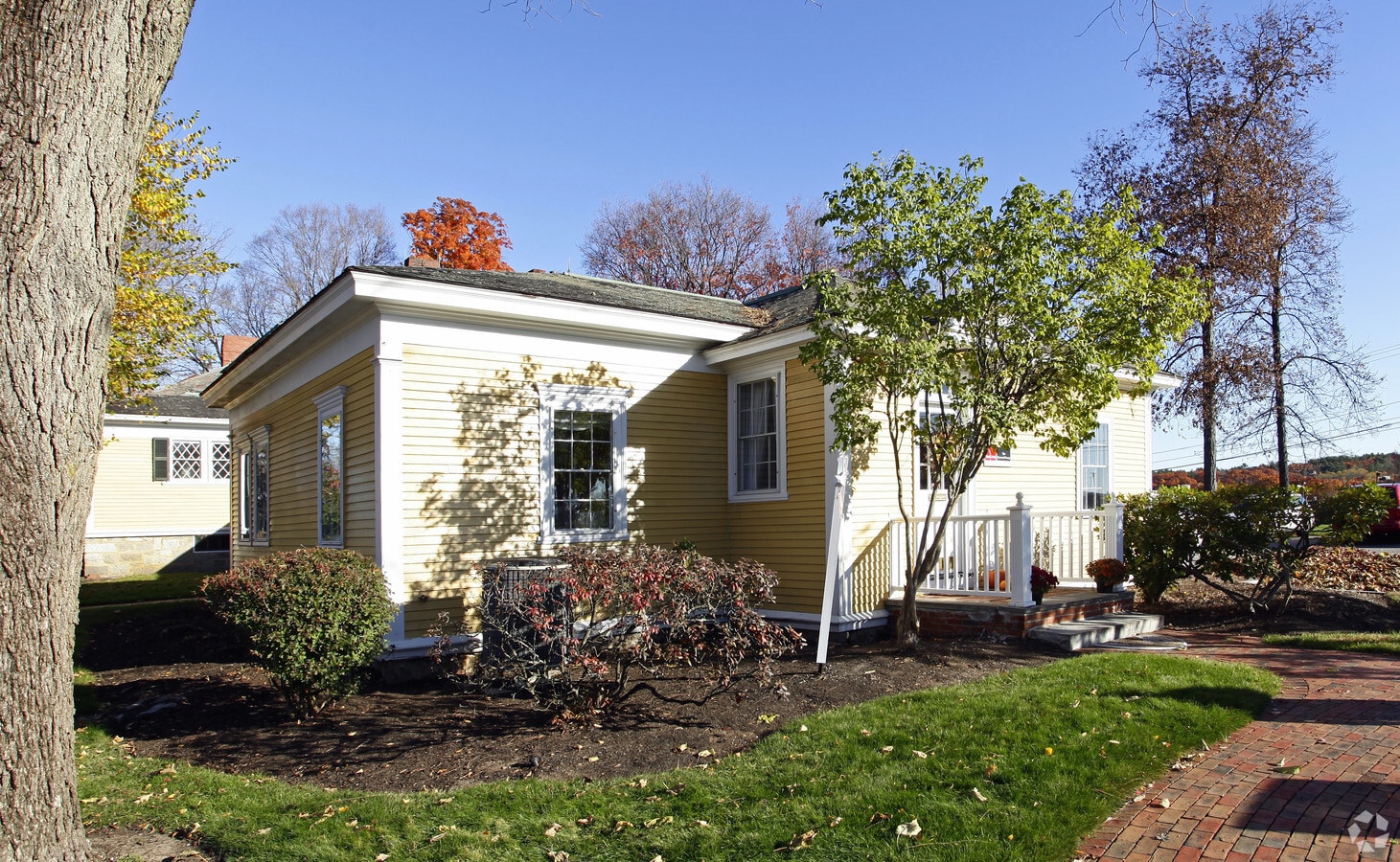 116 S River Rd, Bedford, NH 03110