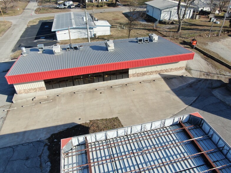 607 S Main St, Grove, OK for sale - Building Photo - Image 3 of 5