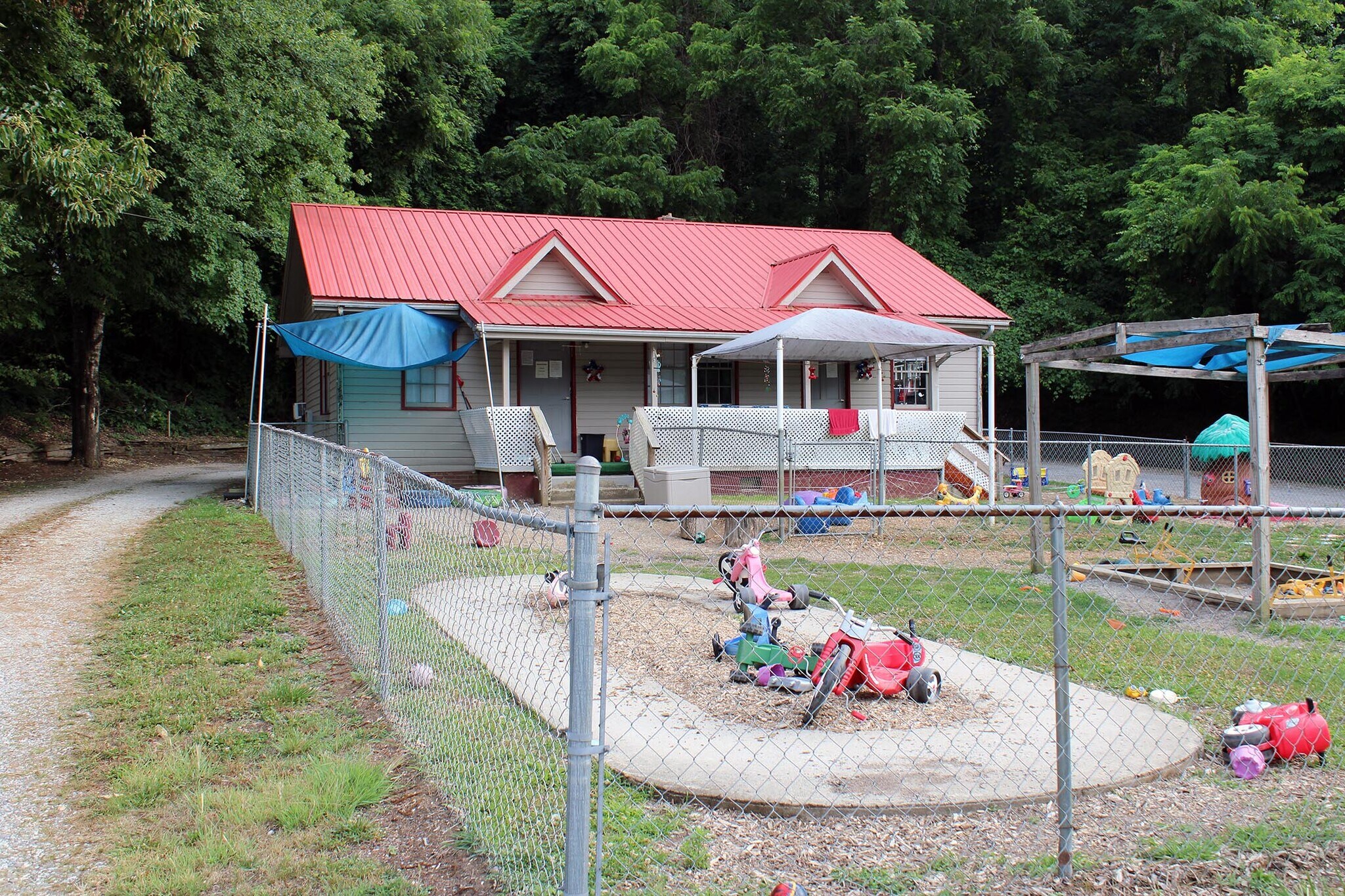 44 Teptal Ter, Bryson City, NC for sale Primary Photo- Image 1 of 1