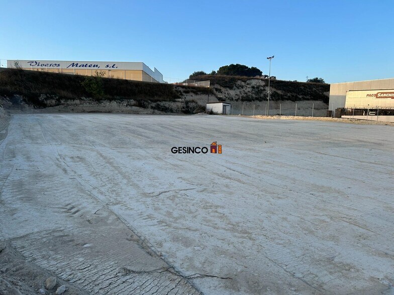 Industrial in Aielo de Rugat, Valencia for sale - Building Photo - Image 2 of 2