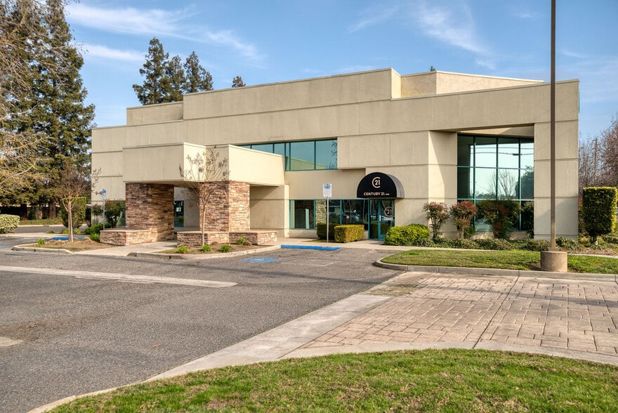 605 Standiford Ave, Modesto, CA for lease - Building Photo - Image 1 of 8