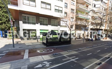 Retail in Barcelona, Barcelona for lease Interior Photo- Image 2 of 19