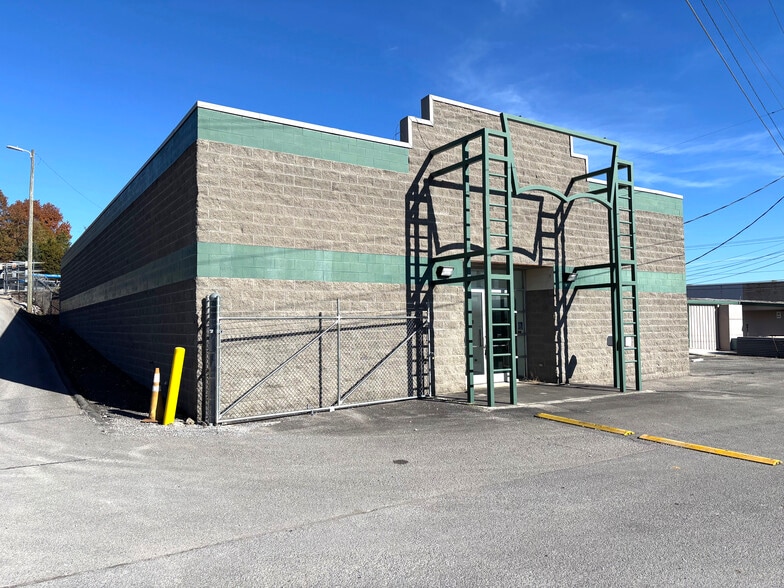 2805 Hoitt Ave, Knoxville, TN for lease - Building Photo - Image 2 of 9