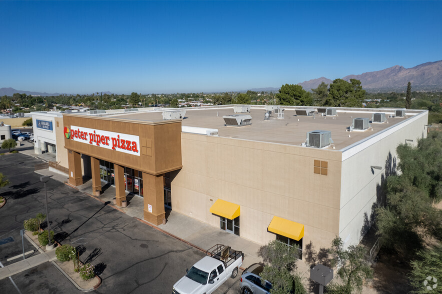 5925 E Broadway Blvd, Tucson, AZ for lease - Building Photo - Image 3 of 6