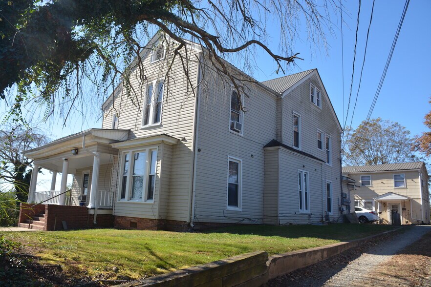 205 Church St, Elkin, NC 28621 Multifamily for Sale