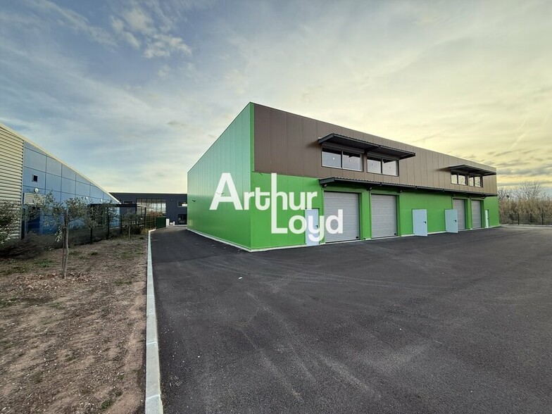 Flex in Les Arcs for lease - Building Photo - Image 2 of 5