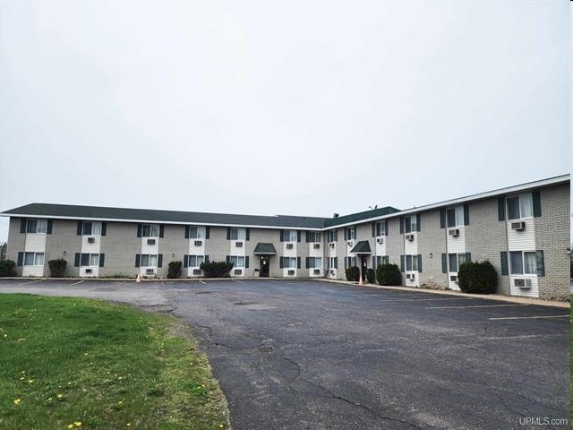 2702 N Stephenson Ave, Iron Mountain, MI for sale Building Photo- Image 1 of 21