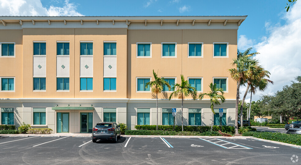 950 Peninsula Corporate Cir, Boca Raton, FL for lease - Building Photo - Image 3 of 8