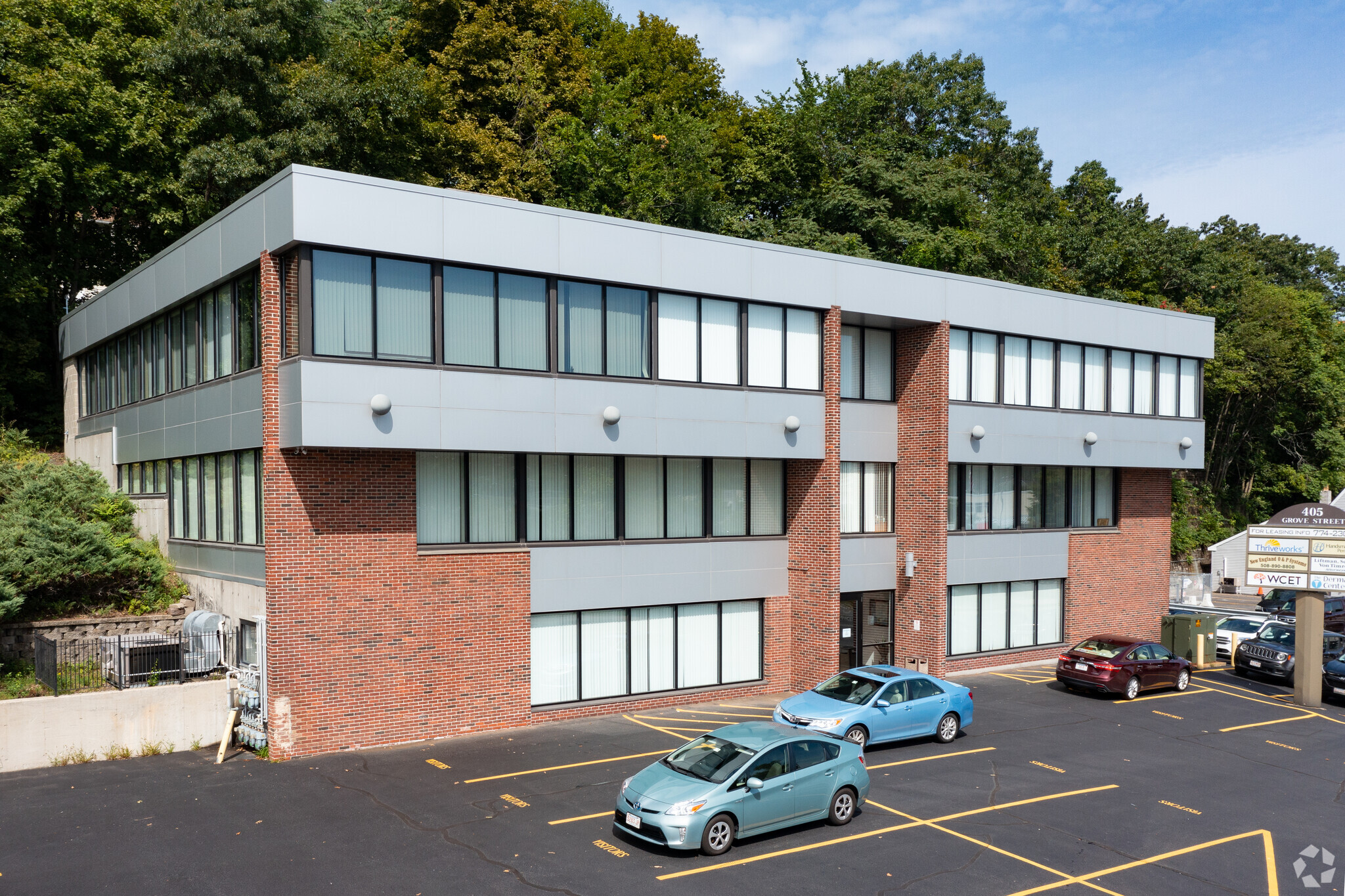 405 Grove St, Worcester, MA for lease Building Photo- Image 1 of 8