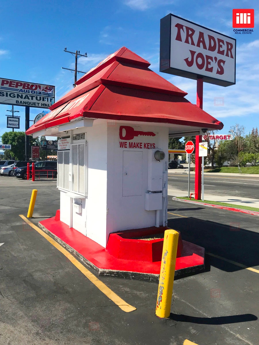 11112-11160 Balboa Blvd, Granada Hills, CA for lease Building Photo- Image 1 of 3
