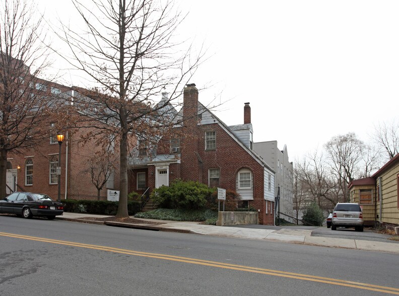 4602 N Park Ave, Chevy Chase, MD for sale - Building Photo - Image 1 of 1