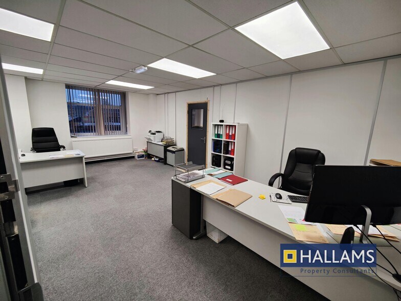 Churchill Way, Macclesfield for lease - Building Photo - Image 1 of 36