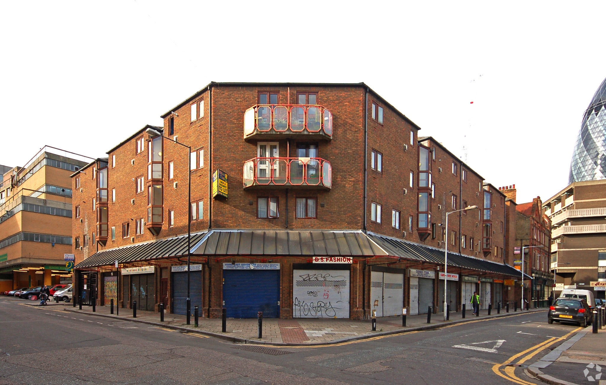 4-19 New Goulston St, London for sale Primary Photo- Image 1 of 1