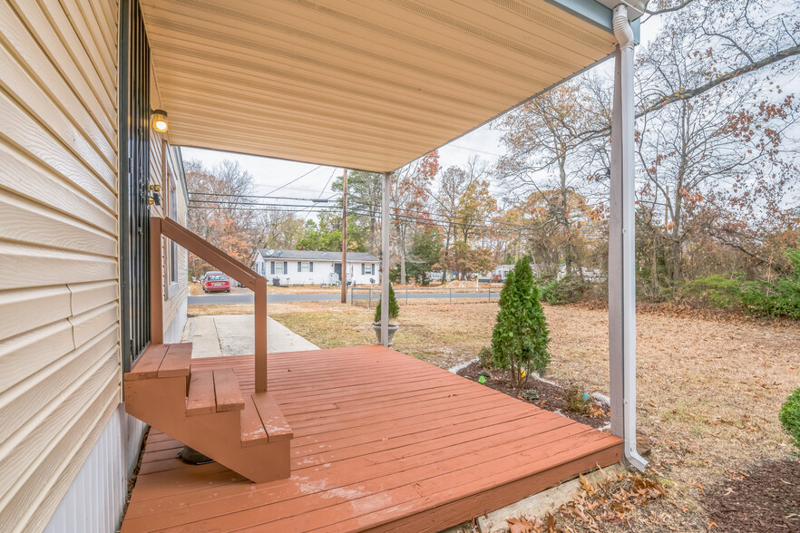 Laurel Lakes Rental Portfilio portfolio of 20 properties for sale on LoopNet.com - Building Photo - Image 3 of 53