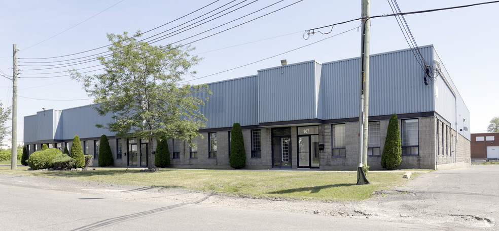 107-117 Av Gun, Pointe-claire, QC for lease - Primary Photo - Image 1 of 2