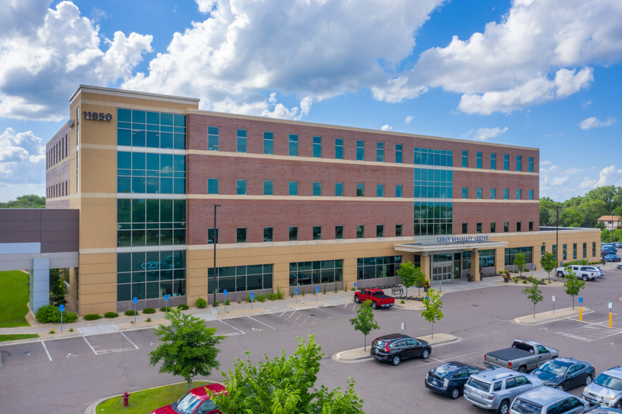 11850 Blackfoot St NW, Coon Rapids, MN for lease - Building Photo - Image 1 of 8