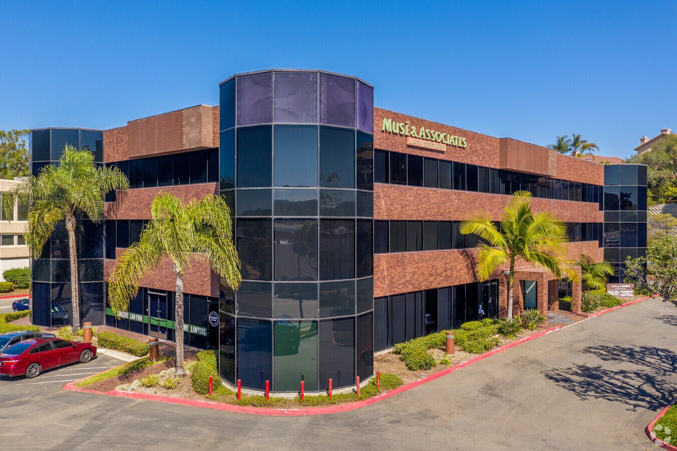 2424 Vista Way, Oceanside, CA 92054