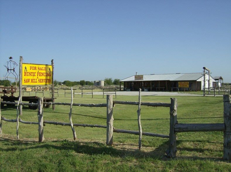 16450 US Highway 380 W, Krum, TX for sale - Primary Photo - Image 1 of 1