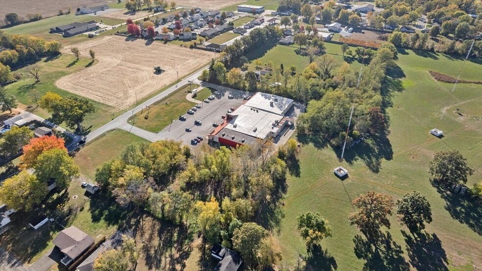 1275-1281 N 7th St, Riverton, IL for sale - Building Photo - Image 2 of 12