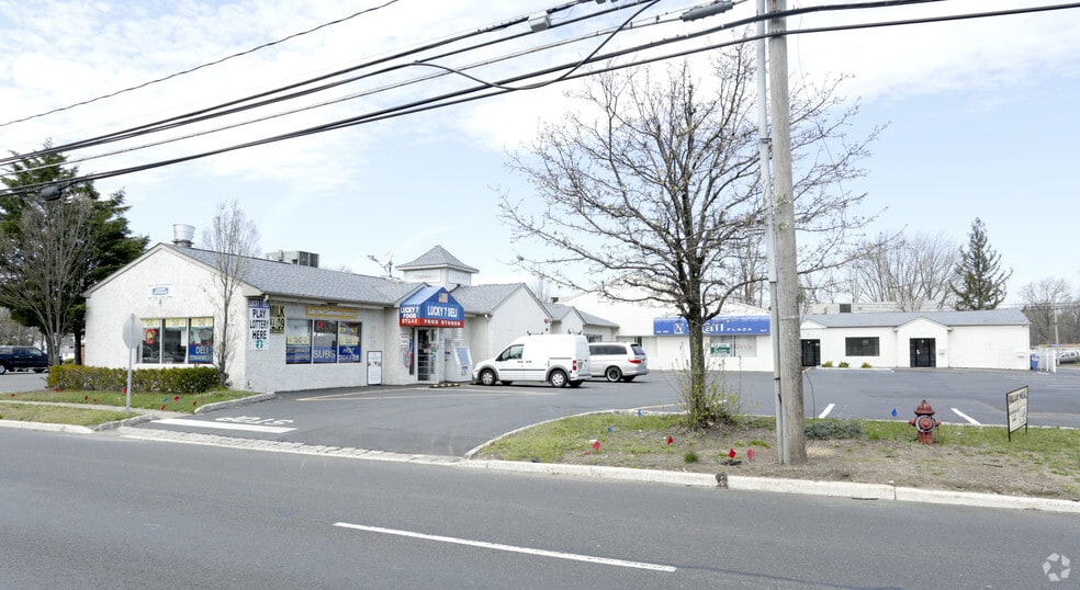 1017 US Highway 36, Union Beach, NJ for lease - Primary Photo - Image 1 of 3