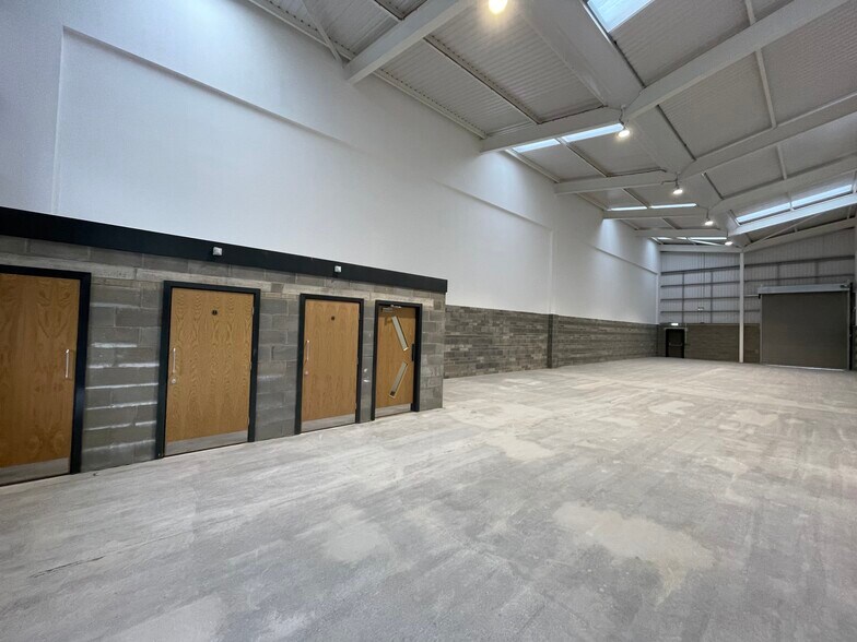 Wallsend Rd, North Shields for lease - Interior Photo - Image 2 of 9