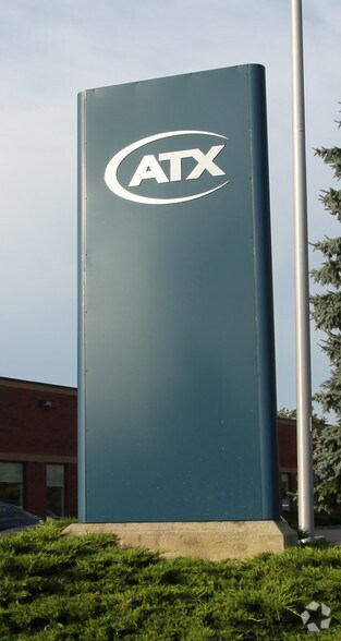 501 Clements Rd W, Ajax, ON for lease - Building Photo - Image 3 of 3