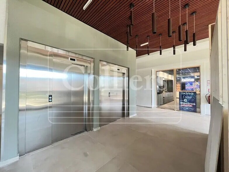 255 Avenue Marcel Paul (Rd 63), La Seyne-sur-Mer for lease - Building Photo - Image 3 of 22