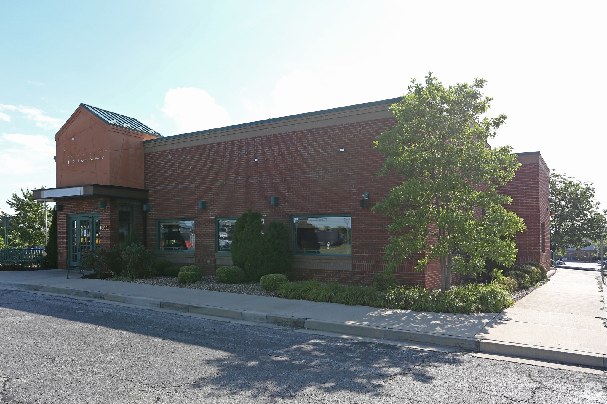 State Line Rd, Kansas City, MO for sale Primary Photo- Image 1 of 1