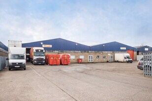 11-12 Albone Way, Biggleswade BDF - Warehouse