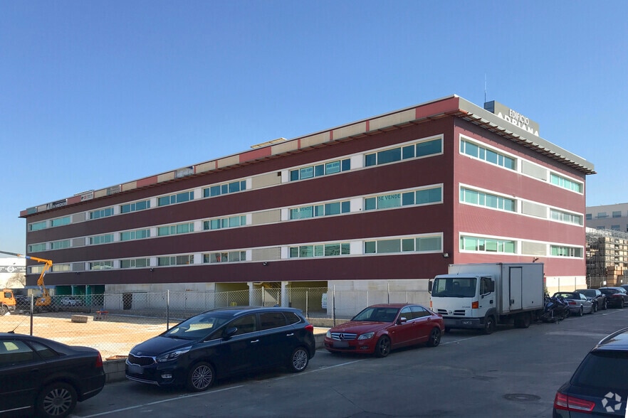 Industrial in Madrid, Madrid for lease - Building Photo - Image 2 of 3