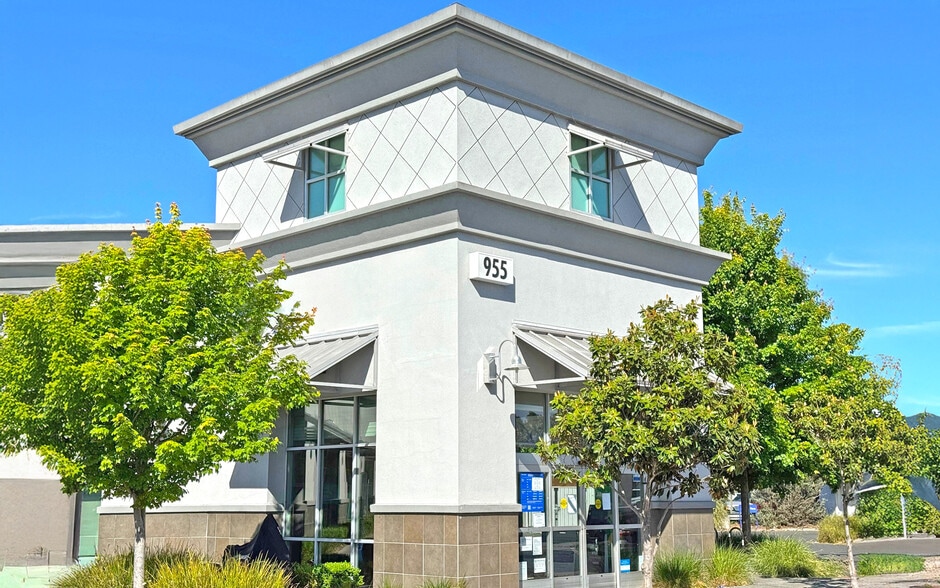 955 Stony Point Rd, Santa Rosa, CA for sale - Building Photo - Image 3 of 6