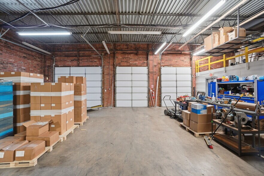 100 Sweetree St, Cherryville, NC for sale - Interior Photo - Image 3 of 8