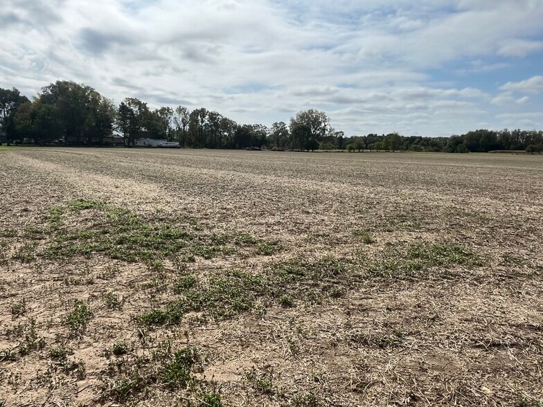 30 St 49 Rd, Valparaiso, IN for sale - Building Photo - Image 3 of 5