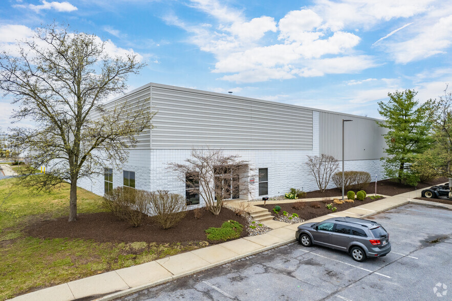 730 Veterans Dr, Bridgeport, NJ for lease - Primary Photo - Image 1 of 4