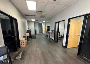 2626 S 7th St, Phoenix, AZ for lease Interior Photo- Image 2 of 3