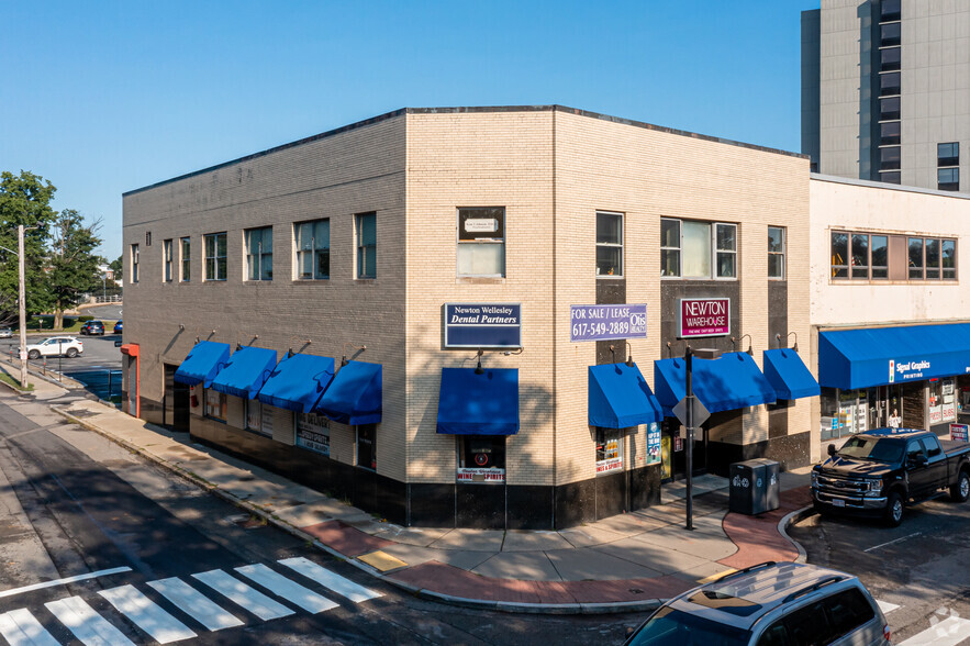 447 Centre St, Newton, MA for lease - Primary Photo - Image 1 of 5