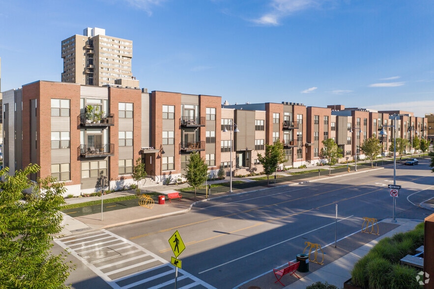 47 Savannah St, Rochester, NY for lease - Building Photo - Image 1 of 4