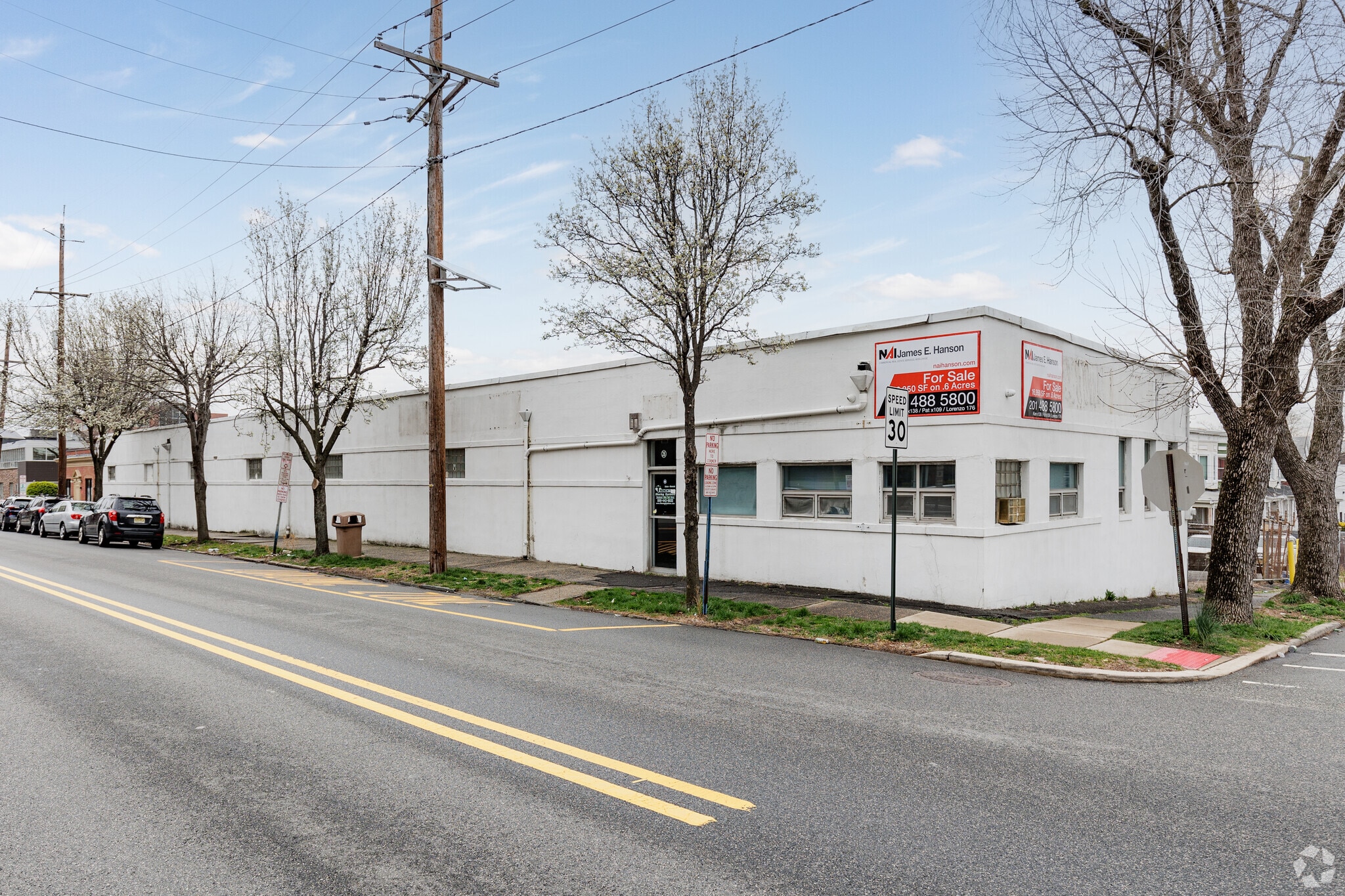 32 1st St, Hackensack, NJ for lease Primary Photo- Image 1 of 5