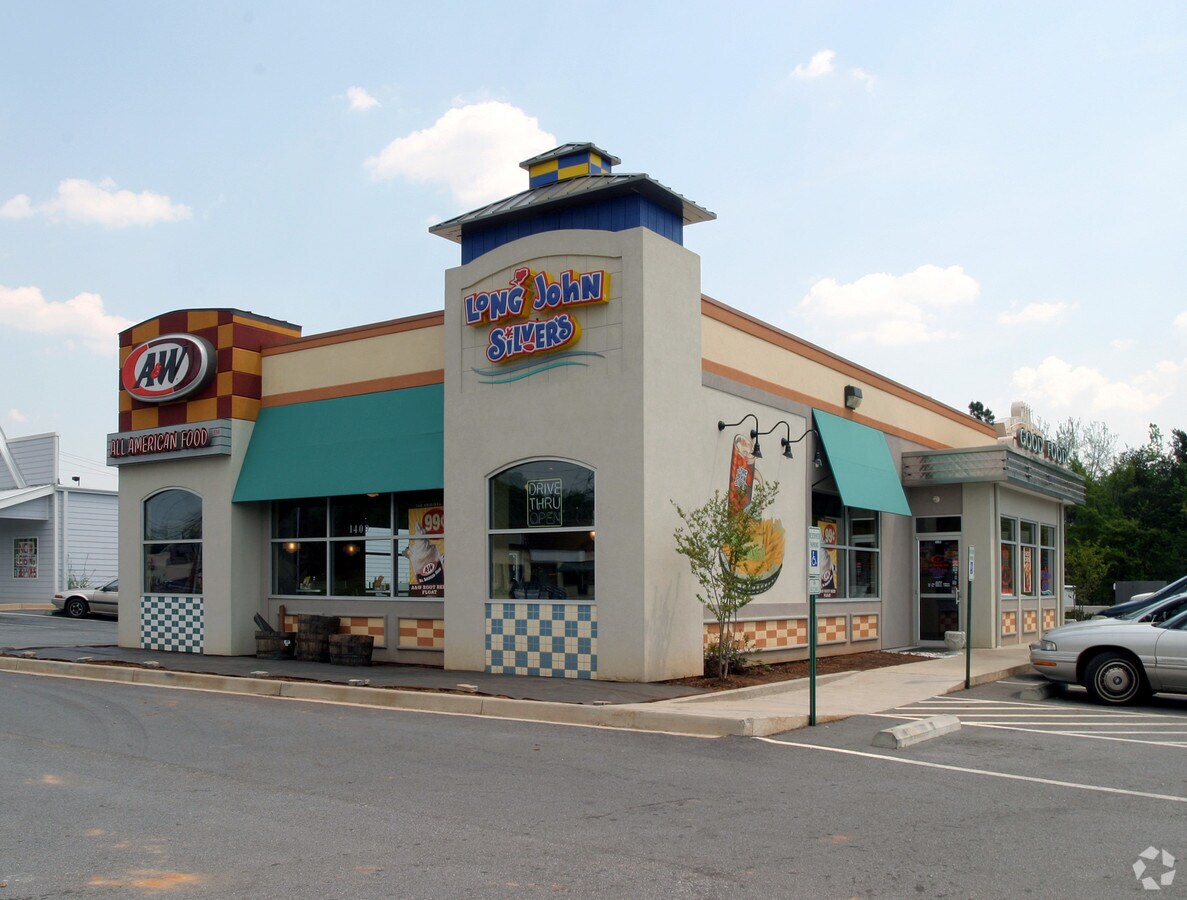 1409 W Wade Hampton Blvd, Greer, SC 29650 Property Record