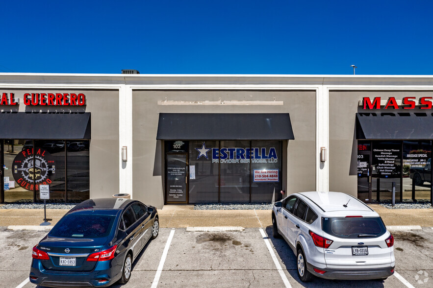 3700 Fredericksburg Rd, San Antonio, TX for lease - Building Photo - Image 3 of 53